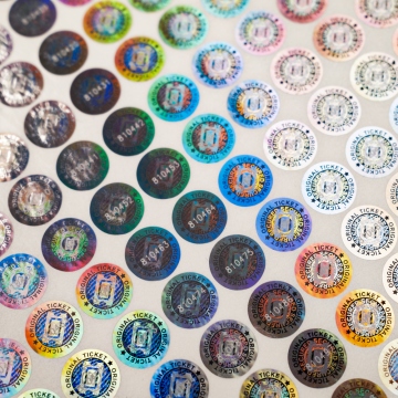 Naklejki holograficzne z numeracją do produkcji biletów, wejściówek i opasek, 13 mm okrąg